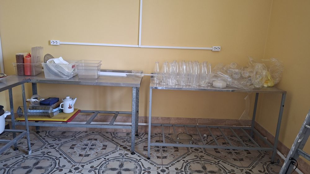 Продам столы для кафе, пиццерии