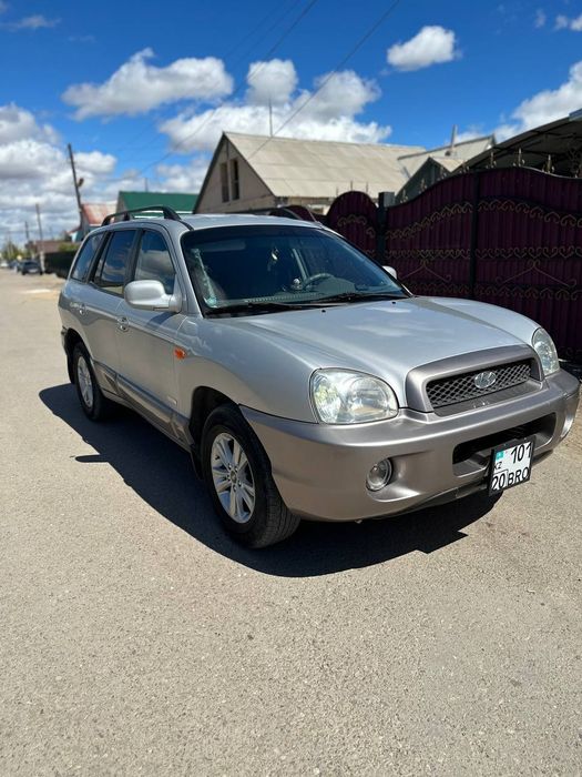Продаетса машина Hyundai Santa fe