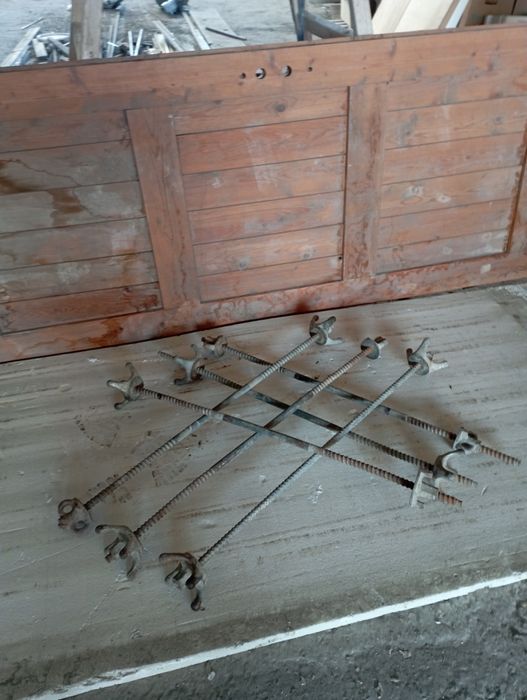 Шпилки за кофраж