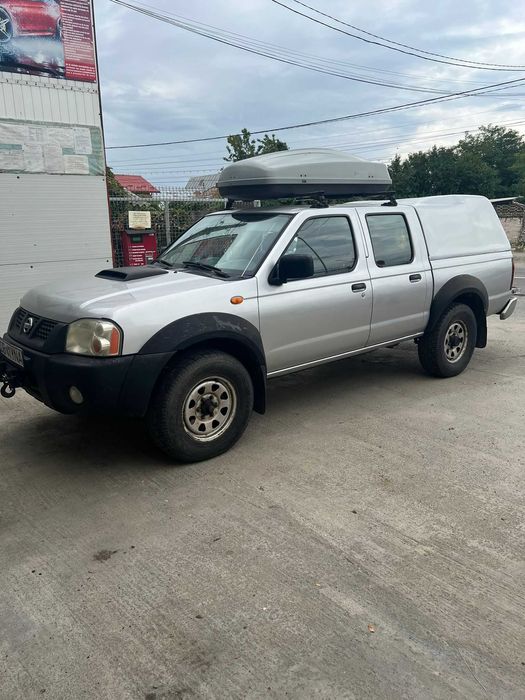 Vând Nissan Navara 2009