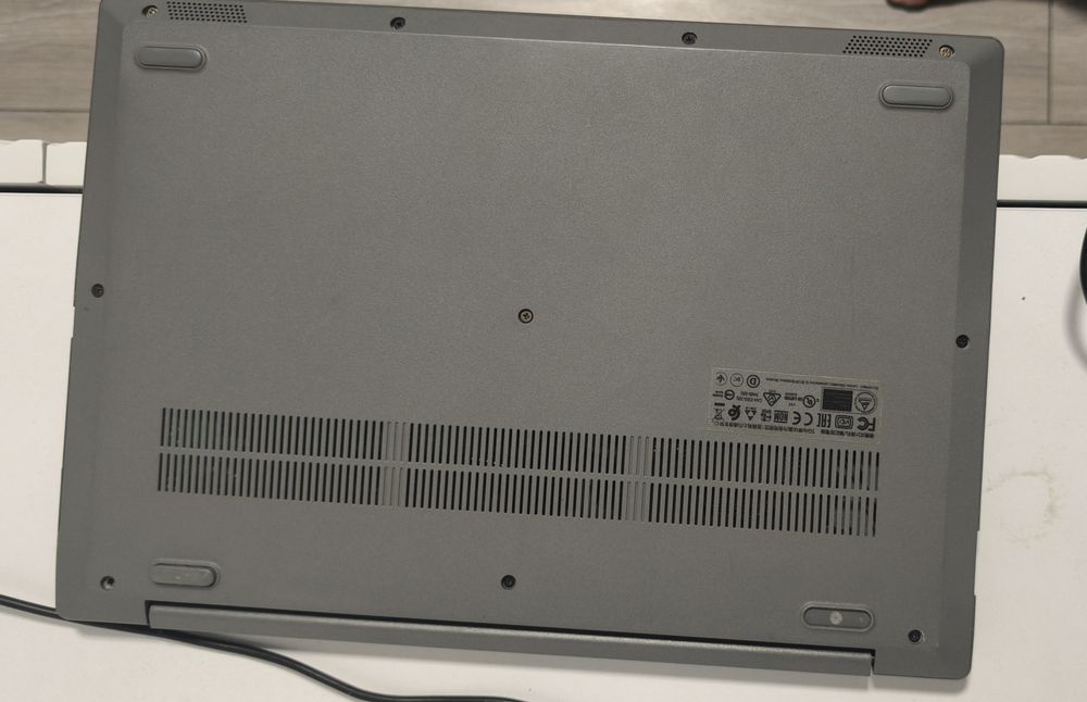 Lenovo Ideapad 3 | Ryzen 7 | 12gb RAM DDR4 | SSD