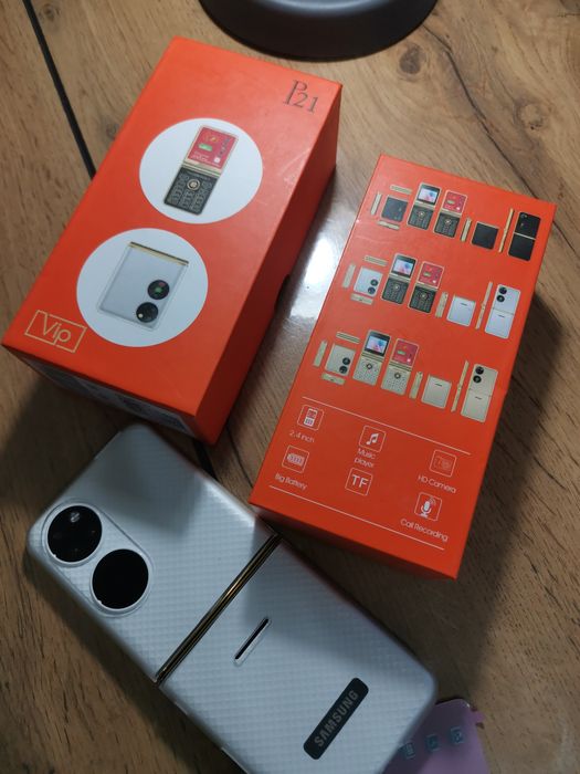 Телефон раскладушка VIP/Servi   P 21