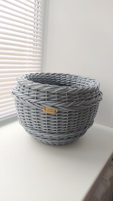 Кашпо, корзинки из ротанга