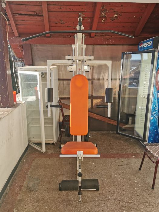 Aparat fitness multifunctional