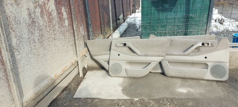 Продам обшивки Volkswagen Passat B4