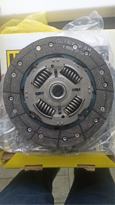 Запчасти со склада на все модели Lada