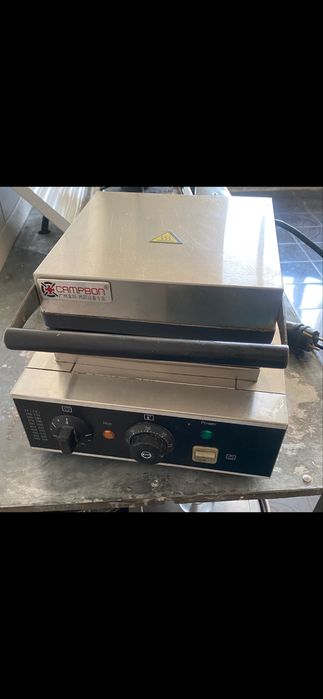 Вафельница CAMPBON