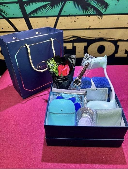 Подарочный бокс