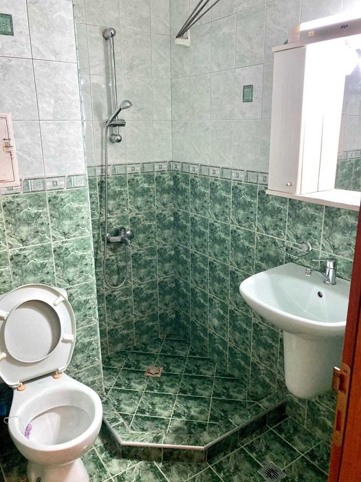 Дава се под наем Двустаен апартамент в Бургас, Зорница - 61 кв.м за 204 € - Снимка #3