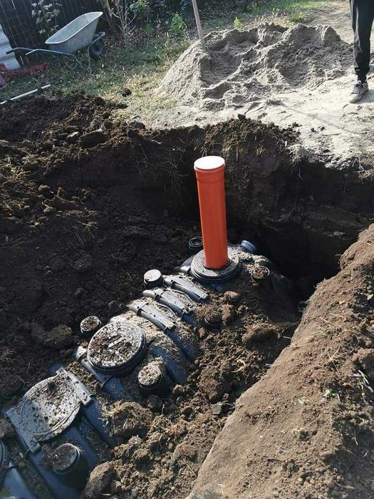 Sapaturi miniexcavator 2T,  fundatii, canal, gard, intindere pomant