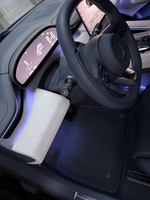 Zeekr 001 you sport full. 2025 йил. 7.000 км. Узб да юрган. Идеаллл