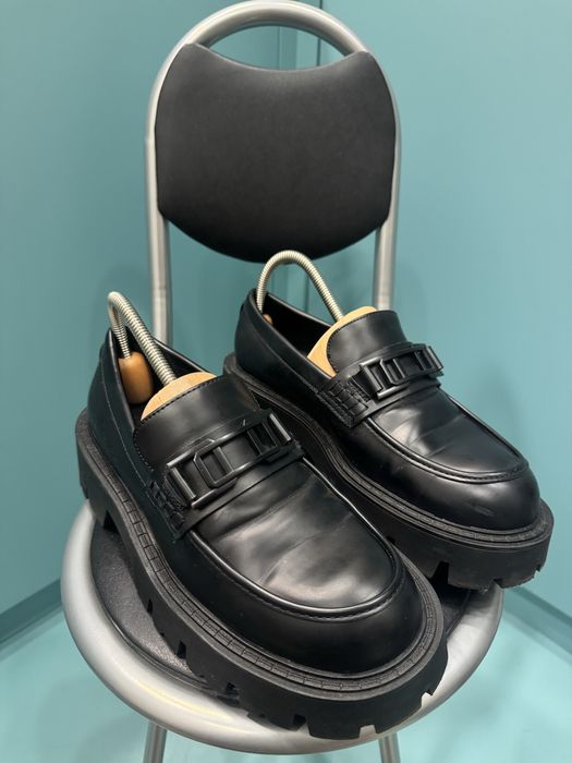 Кожени обувки на ZARA