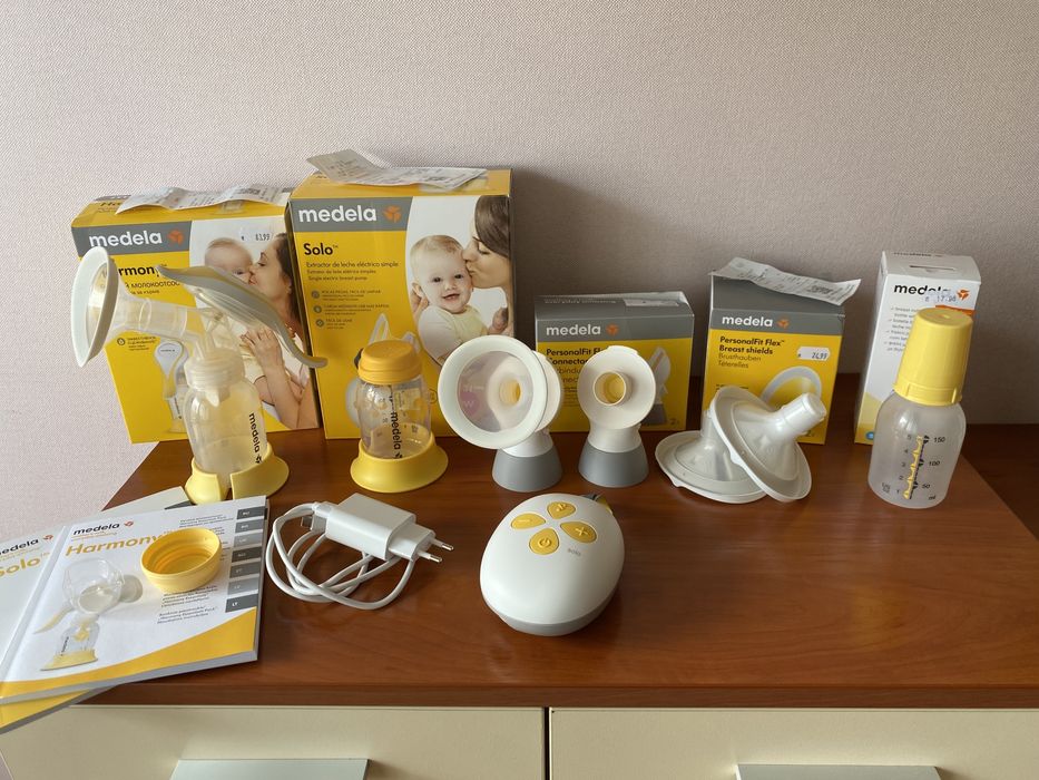Пълен комплект за кърмене Medela Solo & Harmony + аксесоари и подаръци