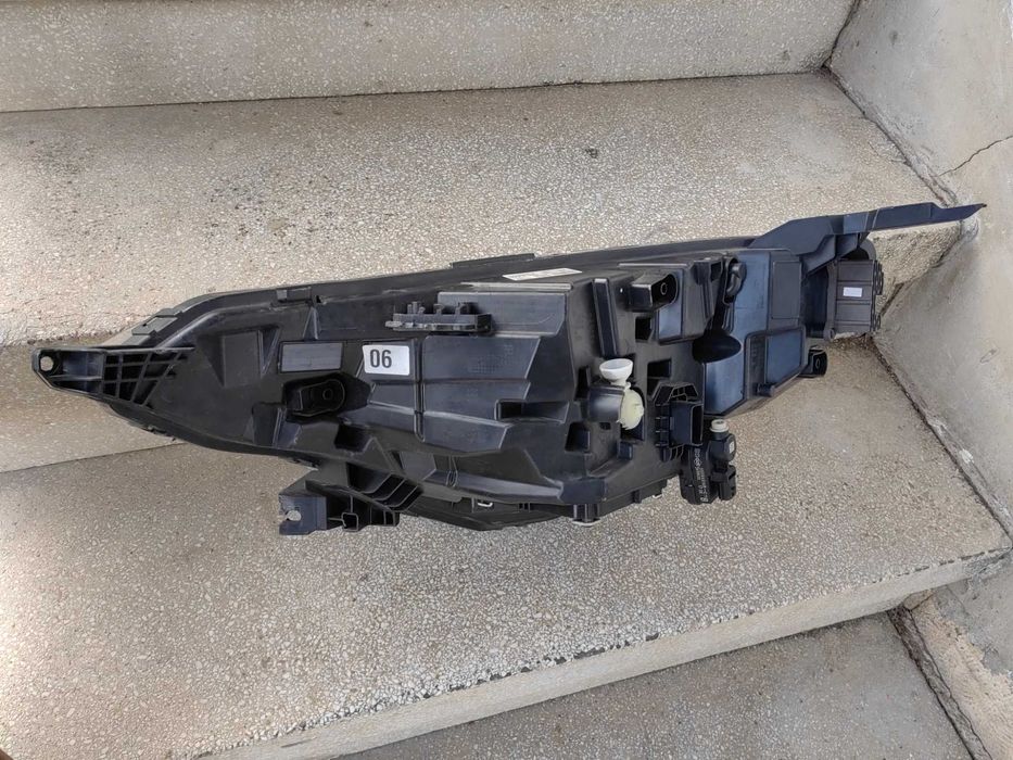 Фар Renault Arkana LED десен / Фар Рено Аркана Оригинален