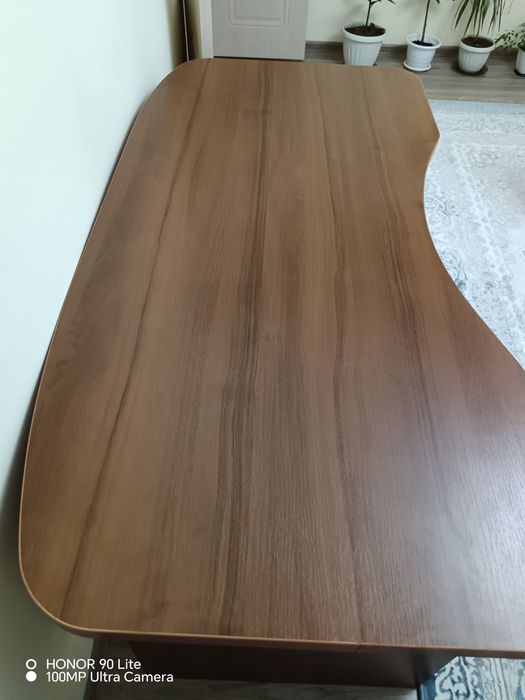 Продам офисный стол для руководителя