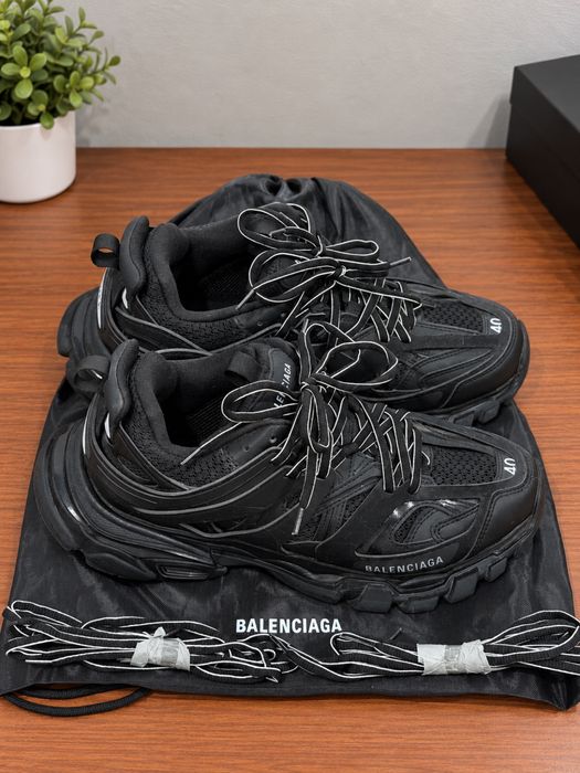 Balenciaga Track