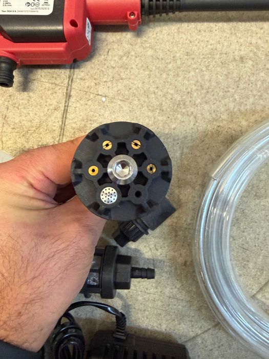 072110 R20 Водоструйка 2,5MPa 3,3L/min 4Ah 6в1 дюза RDP-CHPC20