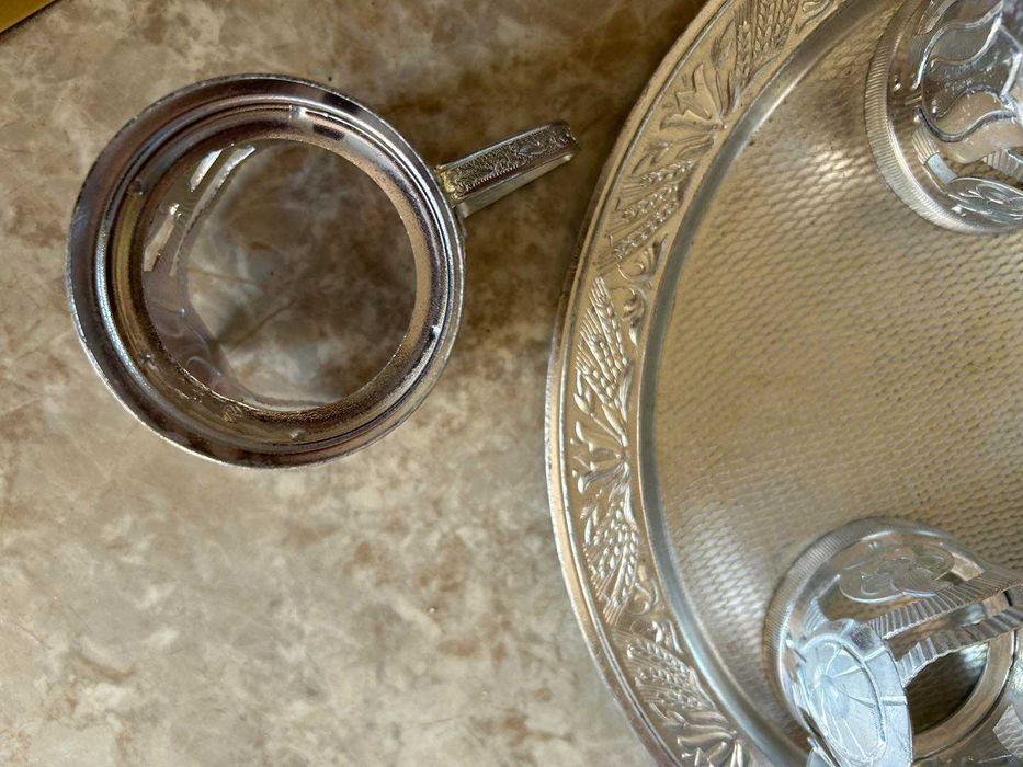 Комплект  руски подстакани с поднос от алумин , винтидж