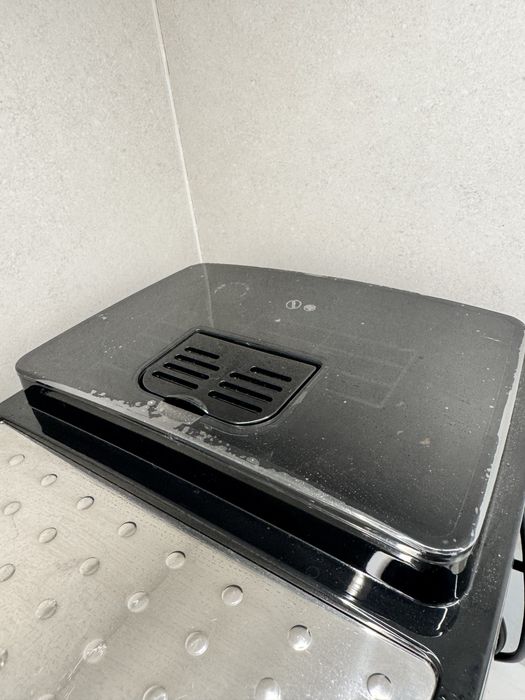 Кофемашина Delonghi magnifica s