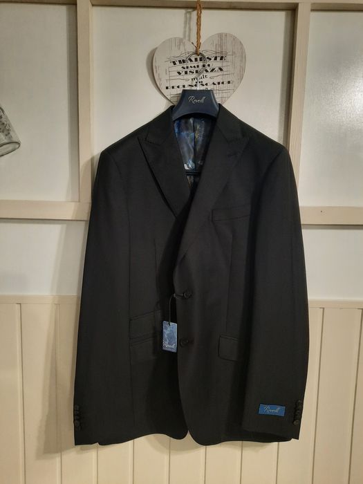 costum clasic - nou - ( nu Zara H&M  Armani )