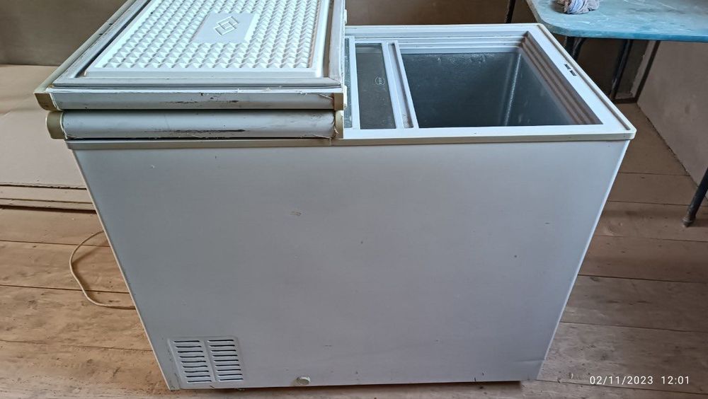 Muzqaymoq va salqin ichimlik muzlatgich