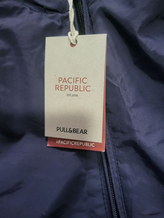 Vând Geaca Pull & Bear