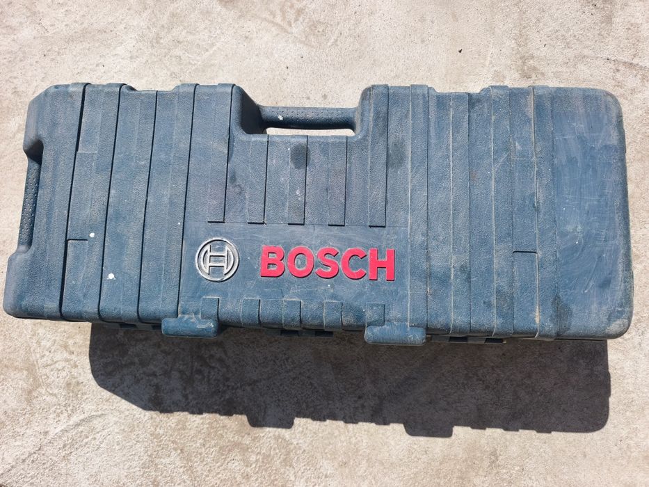 Продам отбойник Bosch