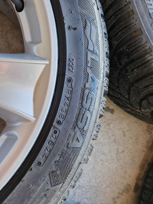 Джанти за BMW Е60/Е61 17 цола и зимни гуми Lassa 225/50/17