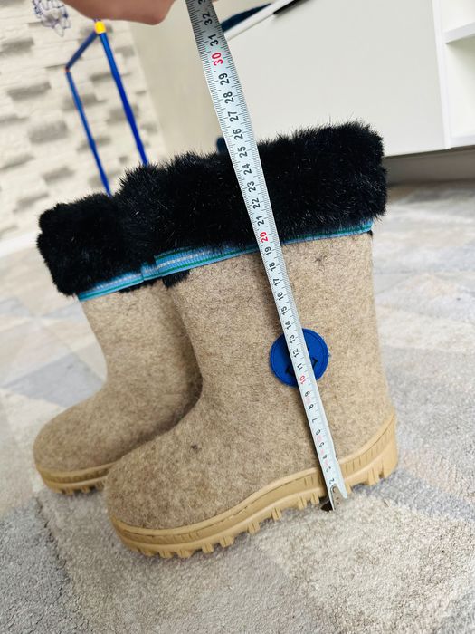 Продам детские валенки