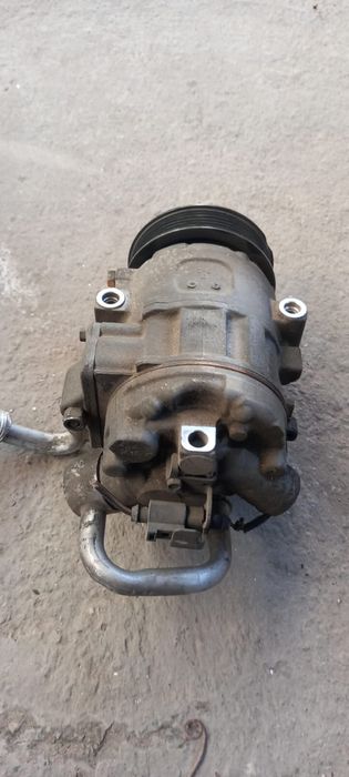 Продаётся компрессор кондиционера на Поло