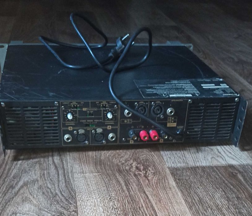 Продам усилитель ямаха 5000