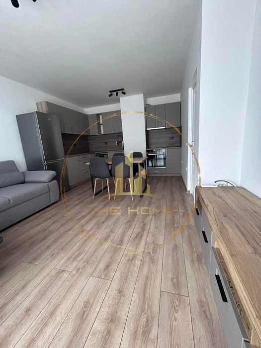 Дава се под наем Тристаен апартамент в Варна, Трошево - 100 кв.м за 650 € - Снимка #2