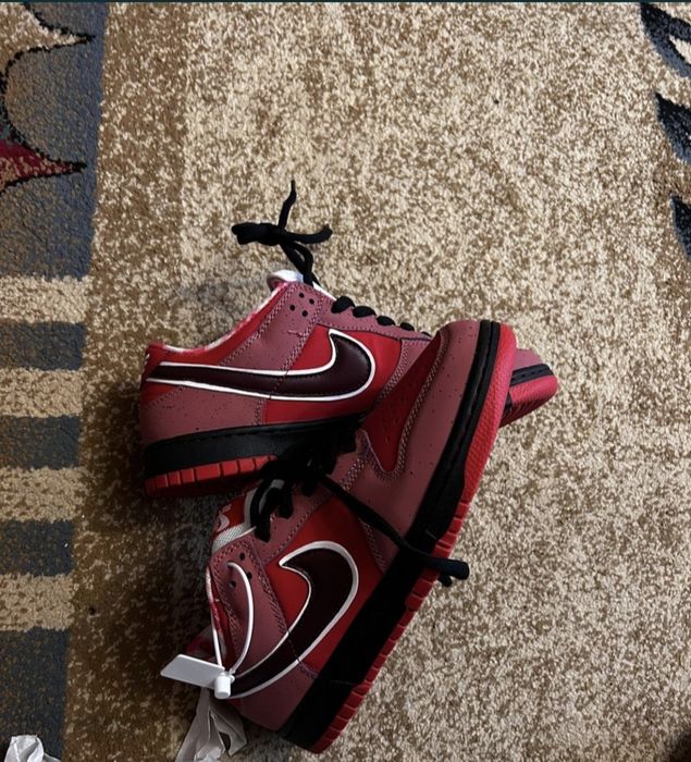 Продам кроссовки Nike