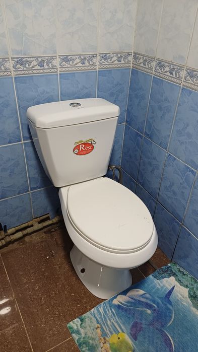 Продам унитаз в хорошем состоянии