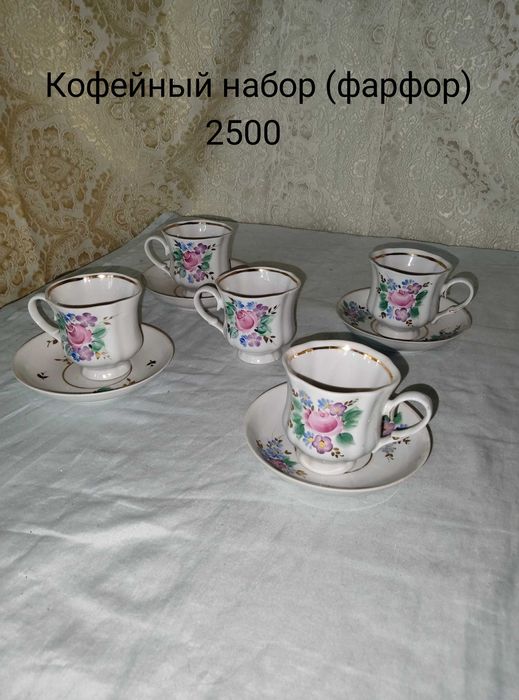 Кухонные наборы, посуда.