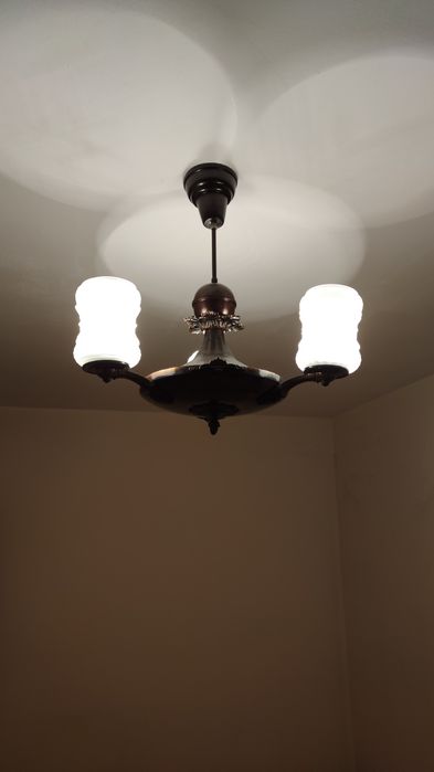 Старинен полилей