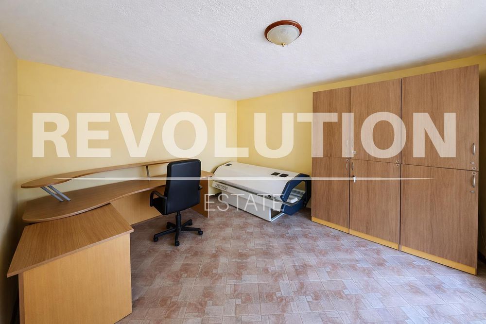 Къща  в гр.Варна, м-т Евксиноград!