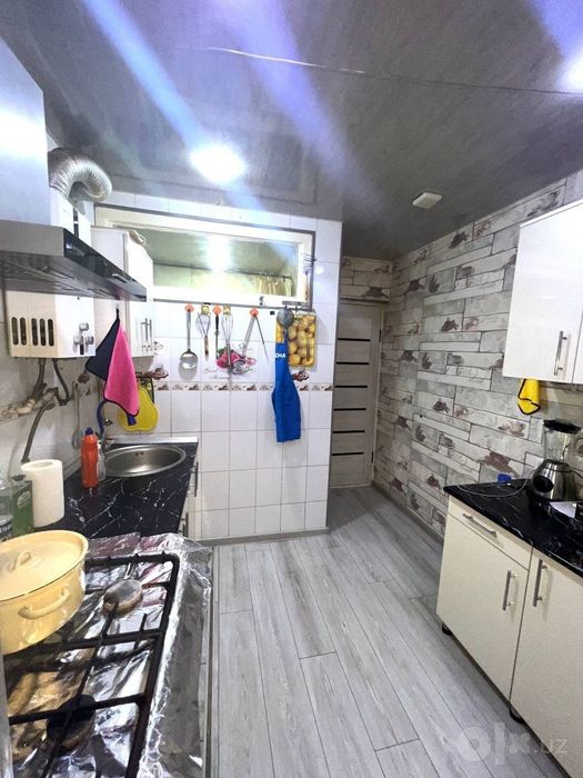 Продаётся 3/2/4 Рисовый Мирабадский район