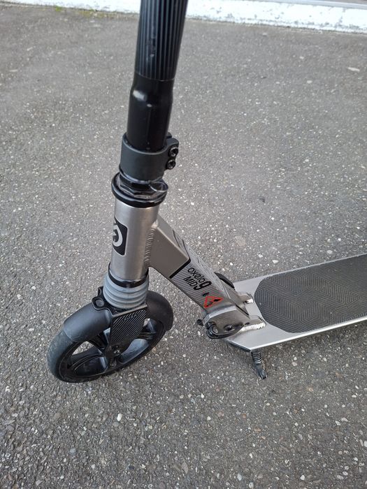 Vand trotineta pentru copii