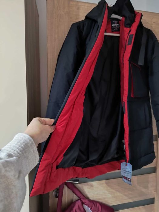 Jeaca noua cu eticheta