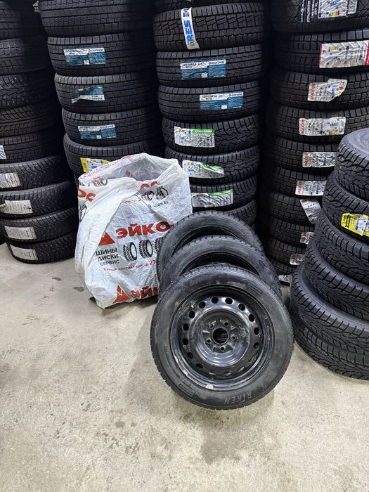 Комплект дисков с зимней резиной