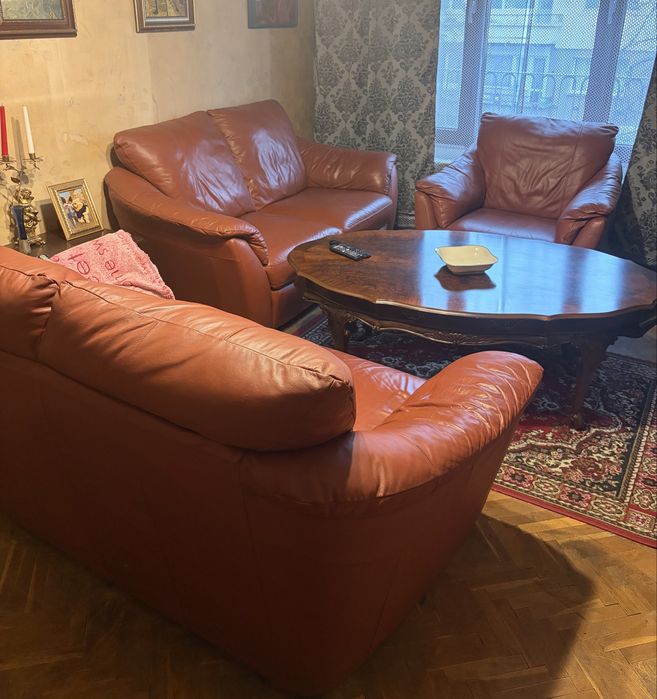 Кожена холна гарнитура / диван / кресла