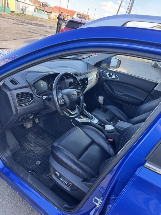 Продам машину тиго 4