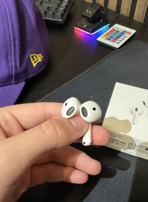 Apple Air Pods 4