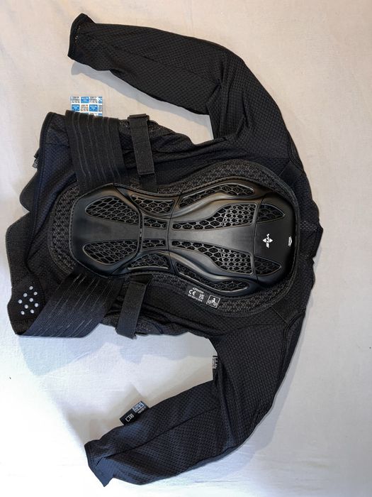 Armura moto alpinestars bionic action V2 produs nou