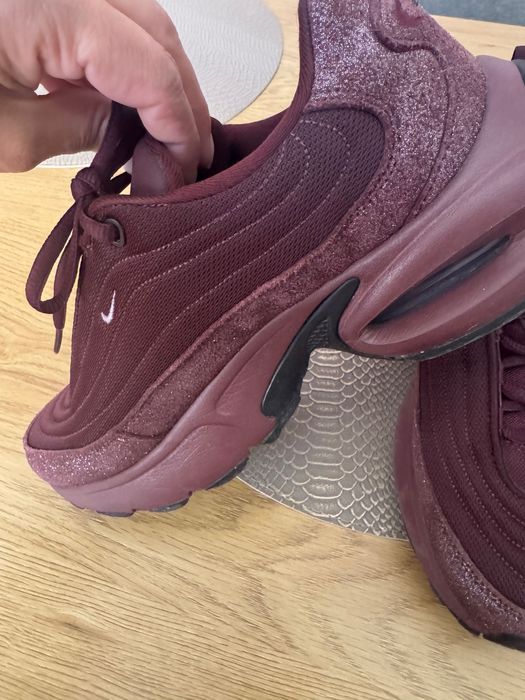 Дамски маратонки Nike air
