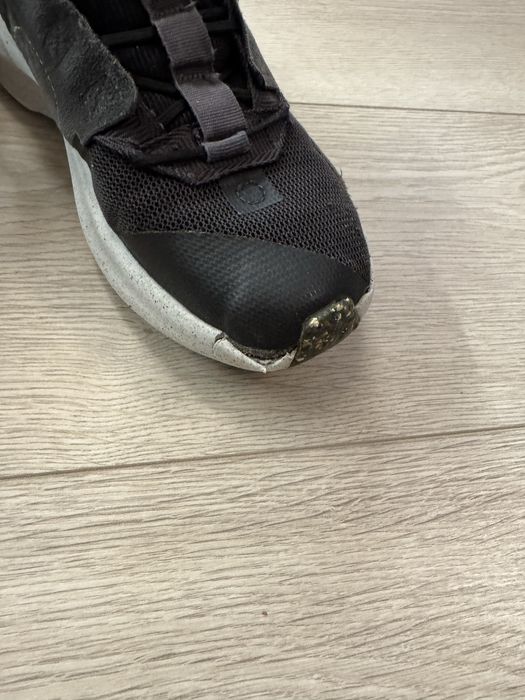 Маратонки Nike 37.5