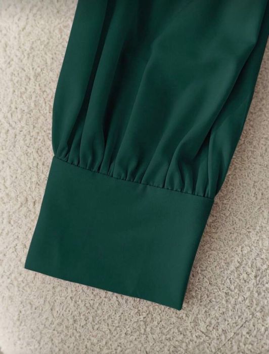 Дамска тъмно зелена риза