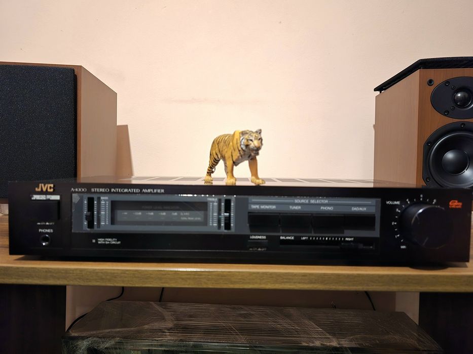 Jvc A-K100B. Amplificator. Sunet analogic de vis. Preț fix !
