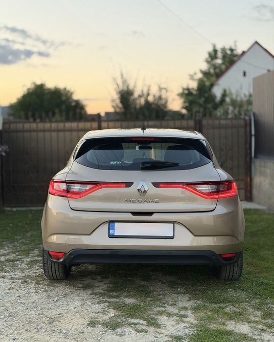 Renault Megane Hatchback 1.6 dCi 130 CP • 2017 • Keyless • R-Link • CarPlay/Android Auto